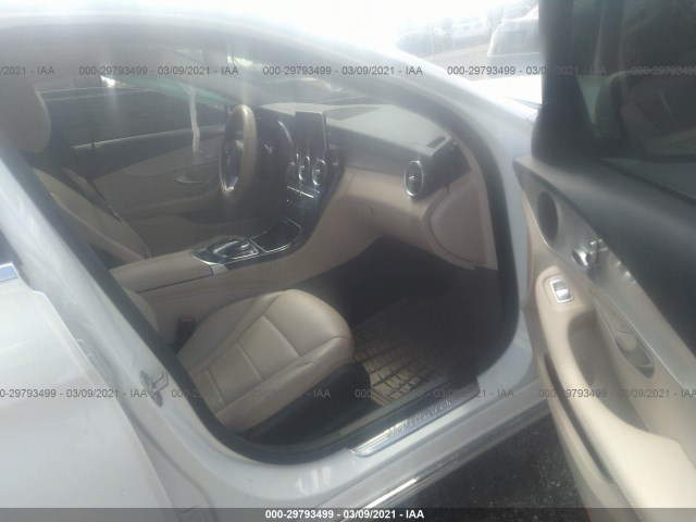 Photo 4 VIN: 55SWF4JB9GU112323 - MERCEDES-BENZ C-CLASS 