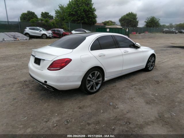 Photo 3 VIN: 55SWF4JB9GU150392 - MERCEDES-BENZ C 