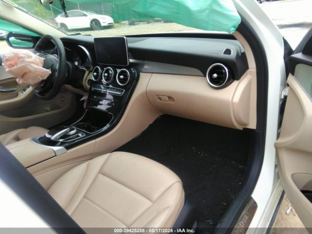 Photo 4 VIN: 55SWF4JB9GU150392 - MERCEDES-BENZ C 