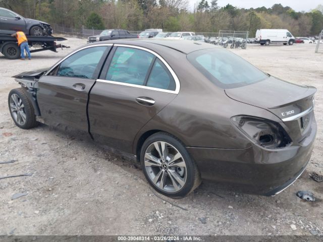 Photo 2 VIN: 55SWF4JB9JU237605 - MERCEDES-BENZ C 300 