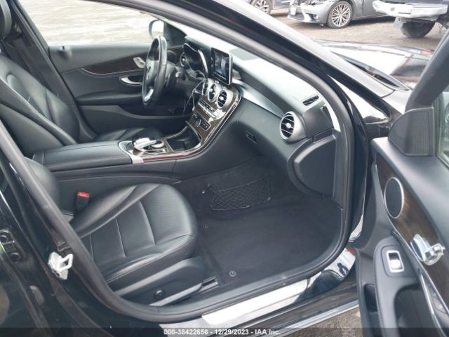 Photo 4 VIN: 55SWF4JBXFU072641 - MERCEDES-BENZ C 300 