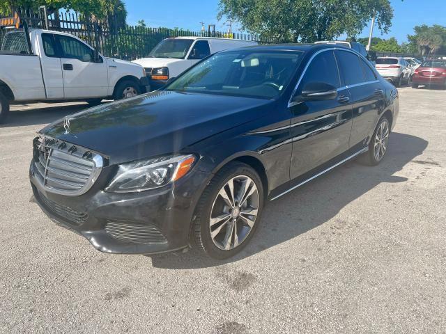 Photo 1 VIN: 55SWF4JBXGU171025 - MERCEDES-BENZ C 300 