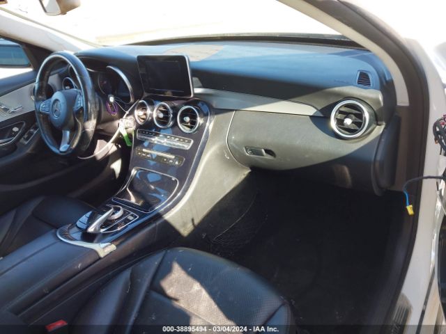 Photo 4 VIN: 55SWF4JBXGU178962 - MERCEDES-BENZ C 300 