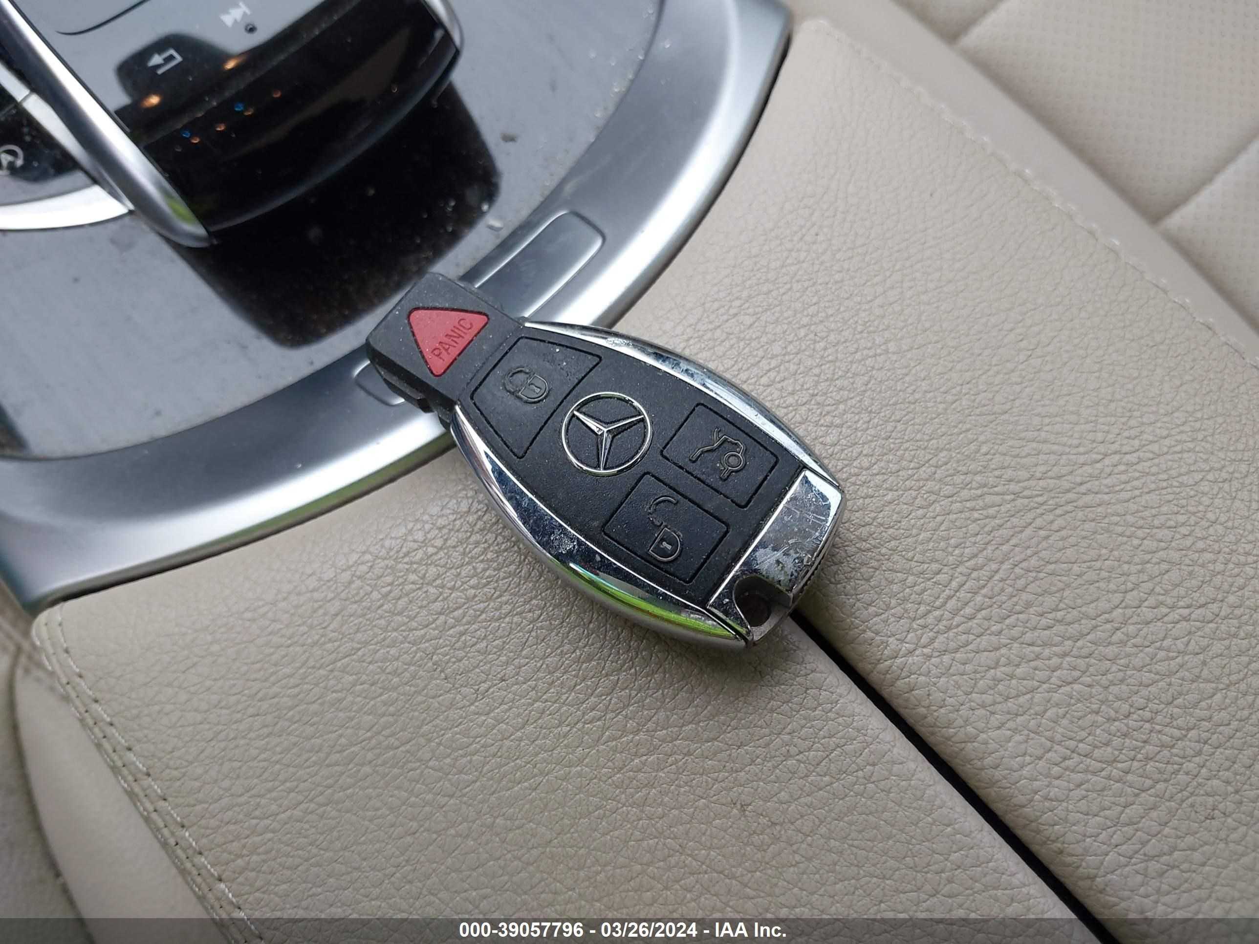 Photo 10 VIN: 55SWF4JBXHU218622 - MERCEDES-BENZ NULL 