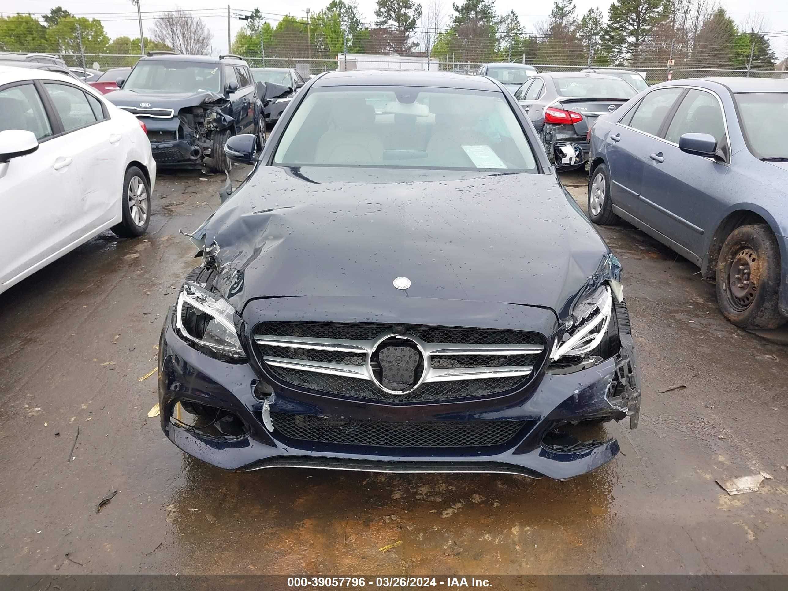 Photo 12 VIN: 55SWF4JBXHU218622 - MERCEDES-BENZ NULL 