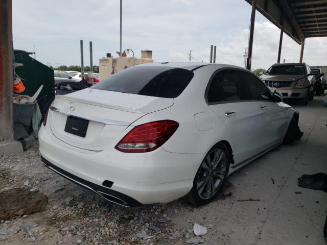 Photo 3 VIN: 55SWF4JBXJU258110 - MERCEDES-BENZ C 300 