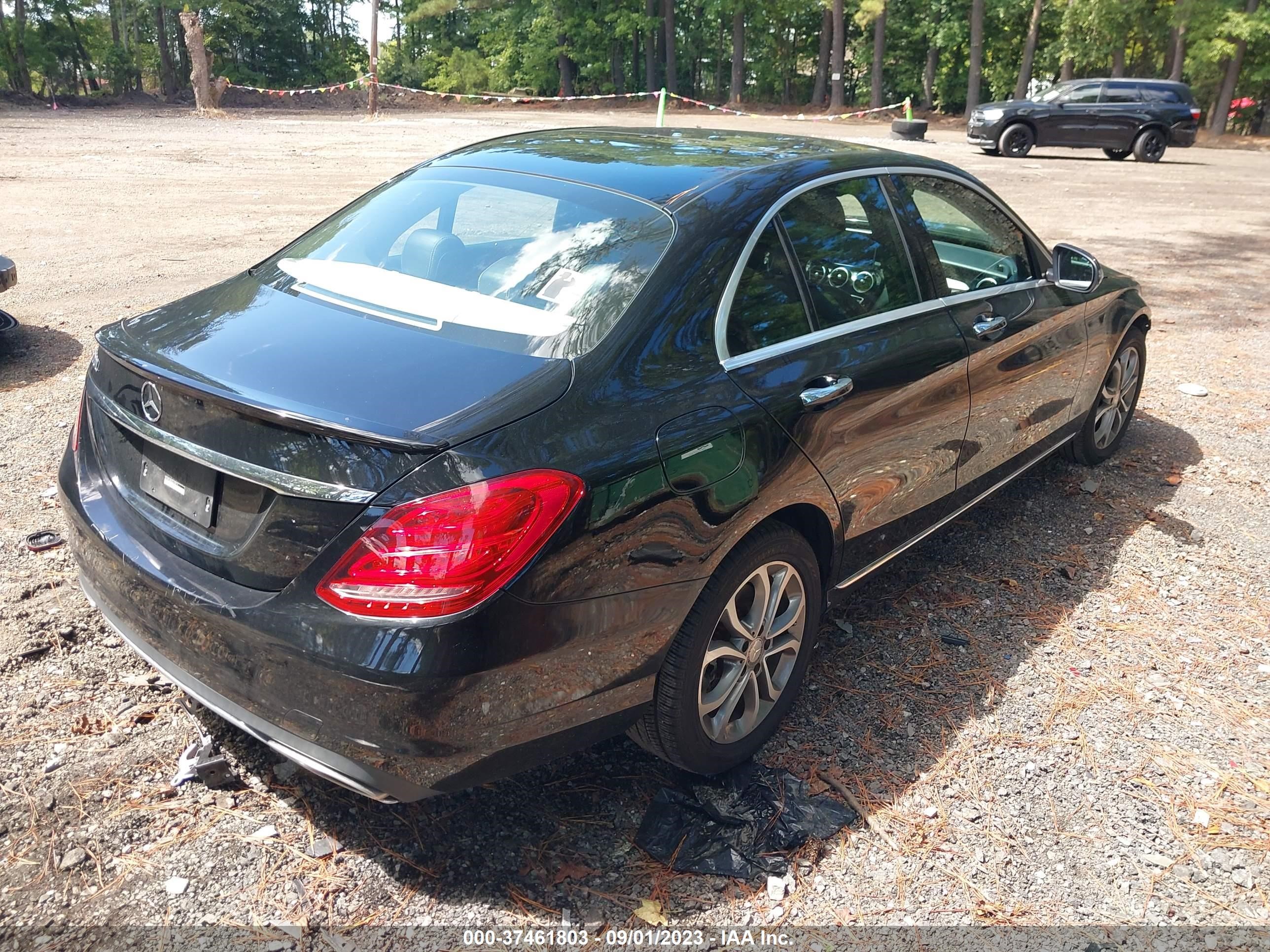 Photo 3 VIN: 55SWF4KB0GU108711 - MERCEDES-BENZ C 300 