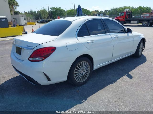 Photo 3 VIN: 55SWF4KB0HU209717 - MERCEDES-BENZ C 300 