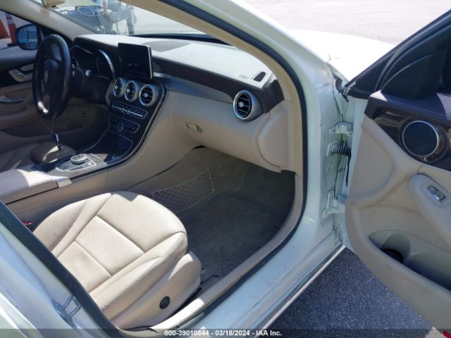 Photo 4 VIN: 55SWF4KB0HU209717 - MERCEDES-BENZ C 300 