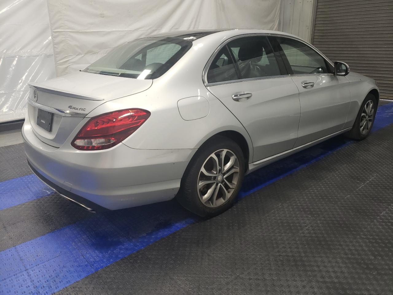 Photo 2 VIN: 55SWF4KB1GU133374 - MERCEDES-BENZ C-KLASSE 