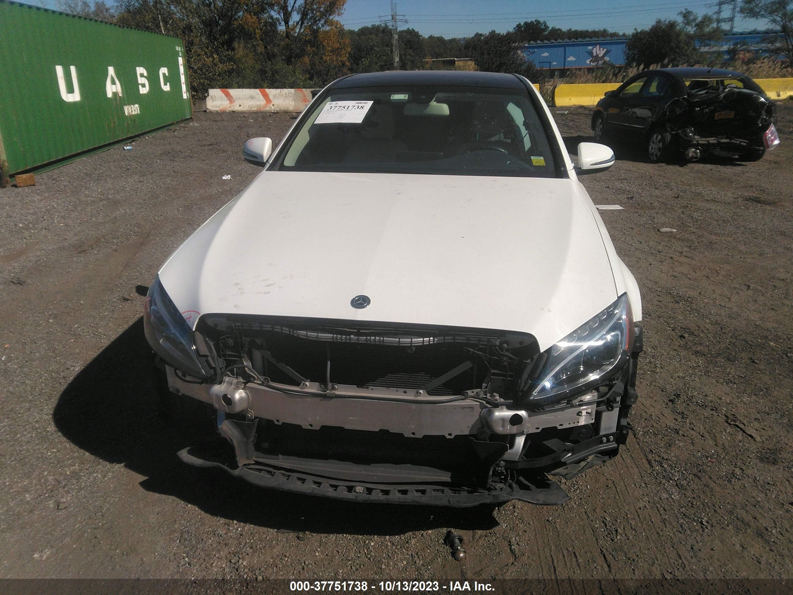 Photo 11 VIN: 55SWF4KB1HU234030 - MERCEDES-BENZ C-CLASS 