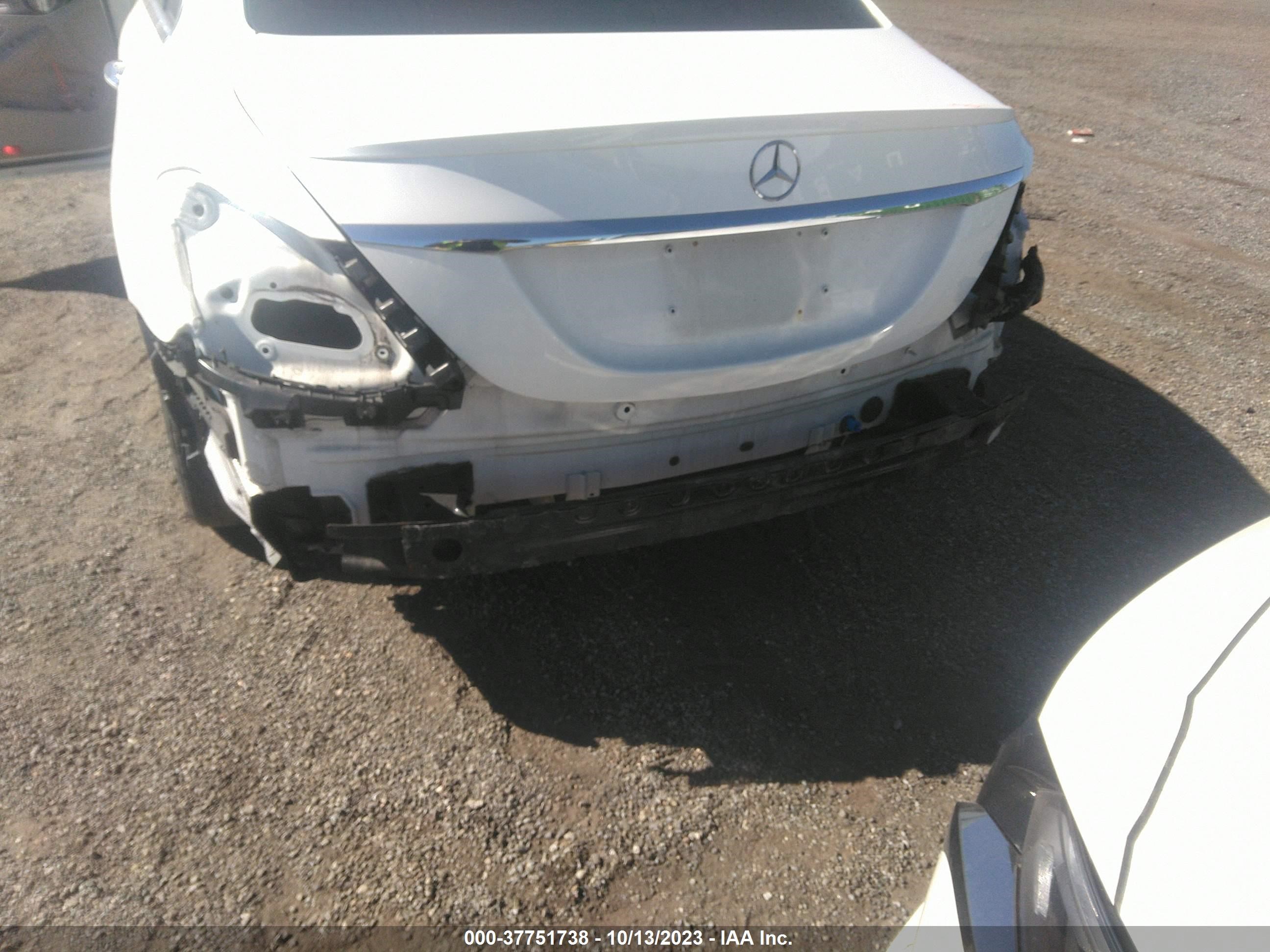 Photo 5 VIN: 55SWF4KB1HU234030 - MERCEDES-BENZ C-CLASS 