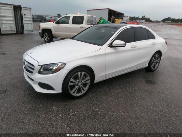 Photo 1 VIN: 55SWF4KB3HU192735 - MERCEDES-BENZ C 300 