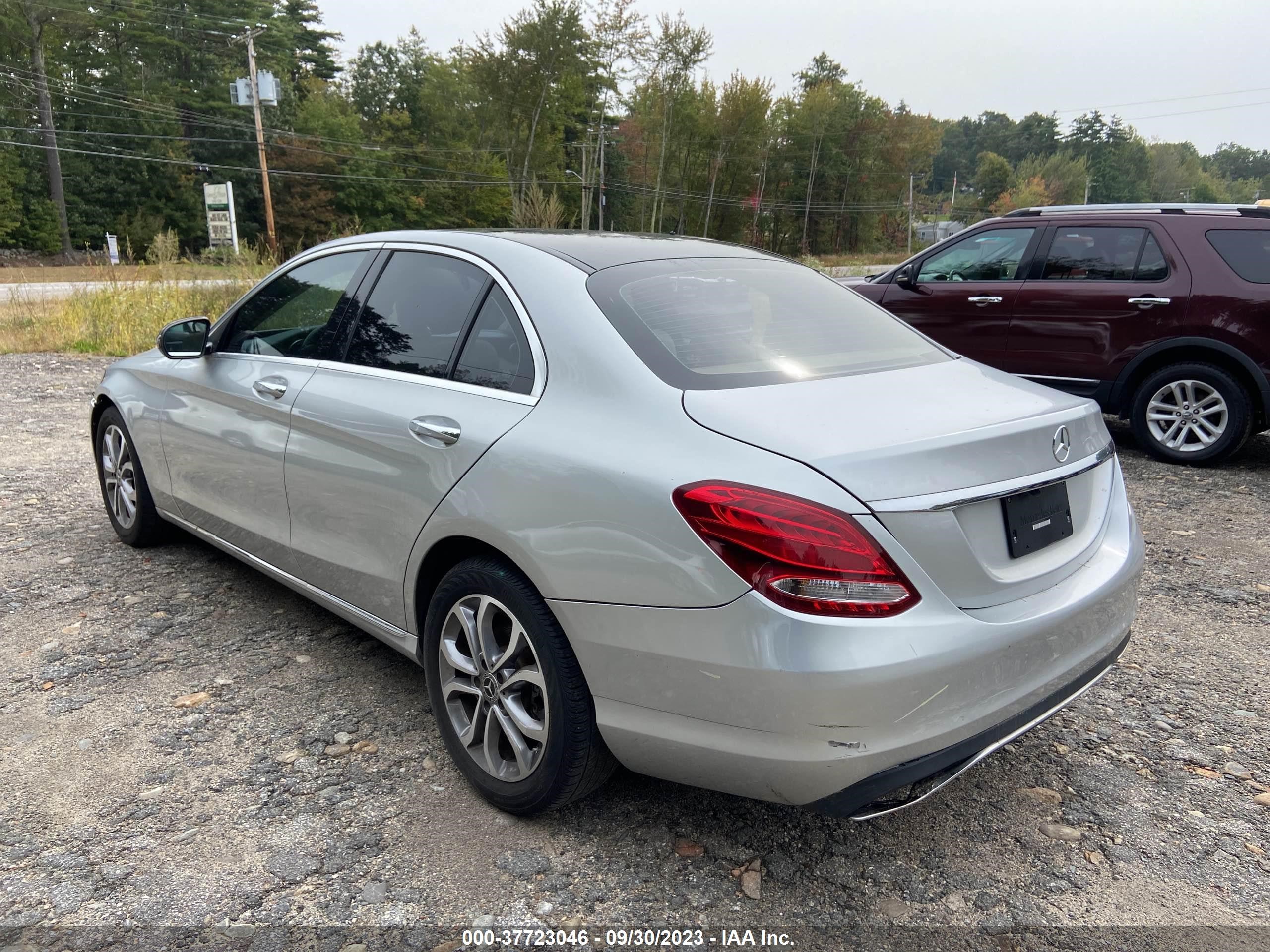 Photo 3 VIN: 55SWF4KB3HU232005 - MERCEDES-BENZ C 300 4MAT 