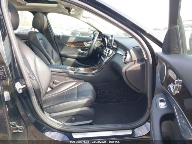 Photo 4 VIN: 55SWF4KB4JU259994 - MERCEDES-BENZ C 300 