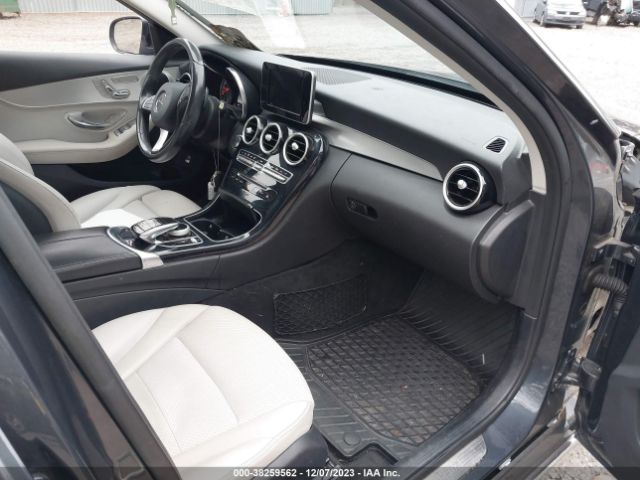 Photo 4 VIN: 55SWF4KB5GU123673 - MERCEDES-BENZ C 300 