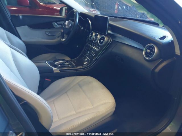 Photo 4 VIN: 55SWF4KB5HU183650 - MERCEDES-BENZ C 300 