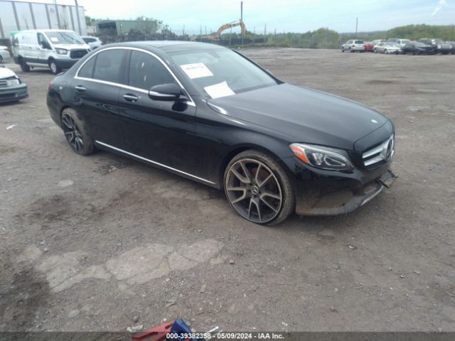 Photo 0 VIN: 55SWF4KB7FU085846 - MERCEDES-BENZ C 300 