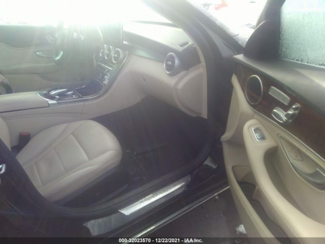 Photo 4 VIN: 55SWF4KB9GU136975 - MERCEDES-BENZ C 300 