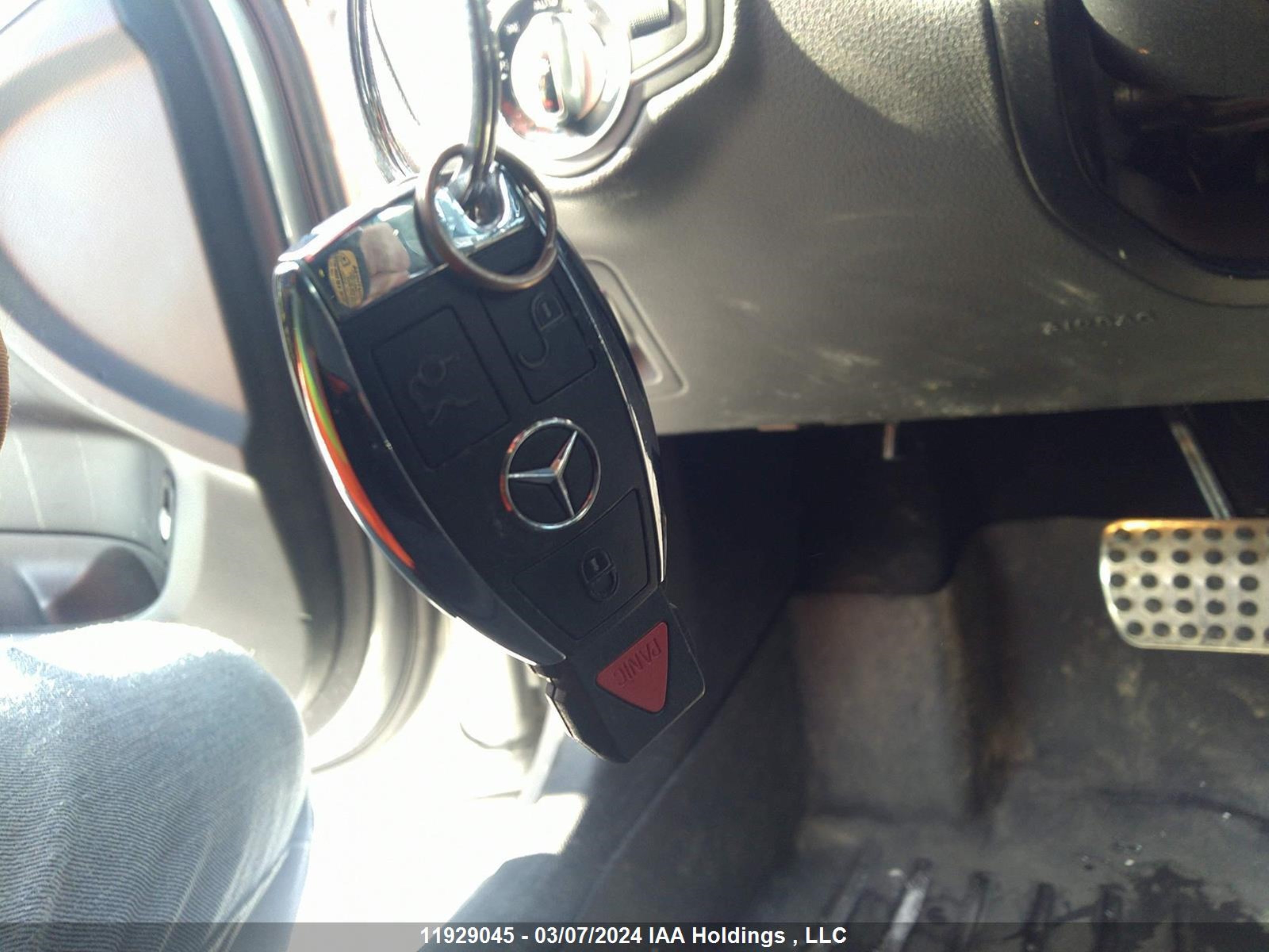 Photo 10 VIN: 55SWF6EB1GU135813 - MERCEDES-BENZ NULL 