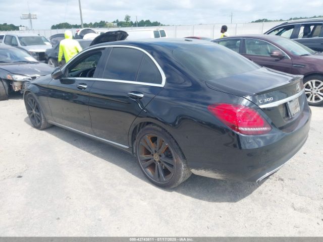 Photo 2 VIN: 55SWF8DB5KU317195 - MERCEDES-BENZ C-CLASS 