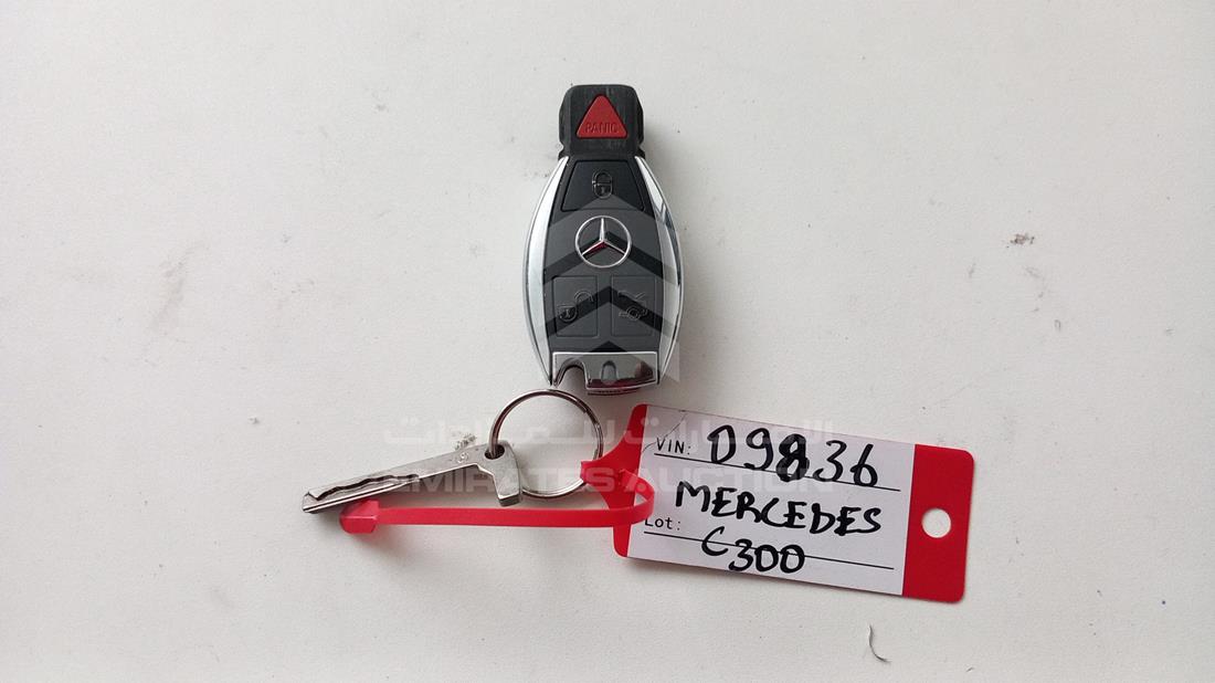 Photo 3 VIN: 55SWF8DBXKU309836 - MERCEDES C 300 