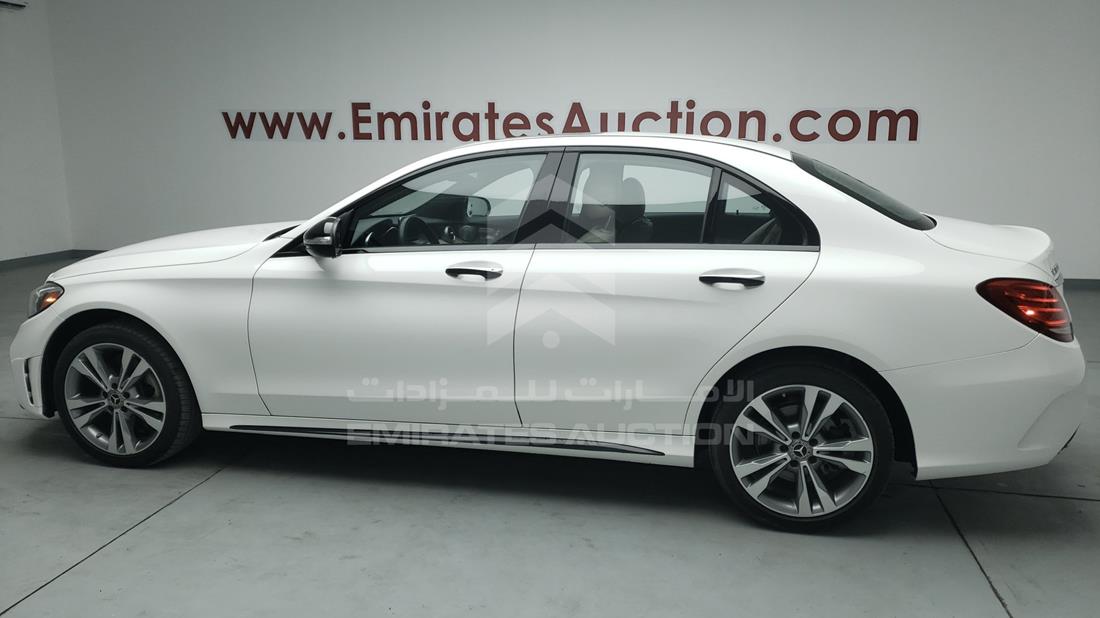 Photo 5 VIN: 55SWF8DBXKU309836 - MERCEDES C 300 