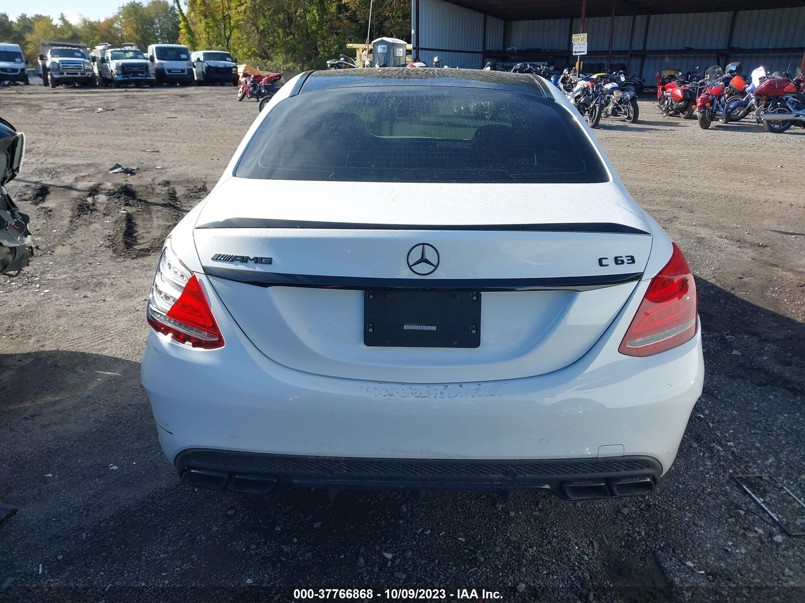 Photo 15 VIN: 55SWF8GB3GU163704 - MERCEDES-BENZ C-KLASSE 