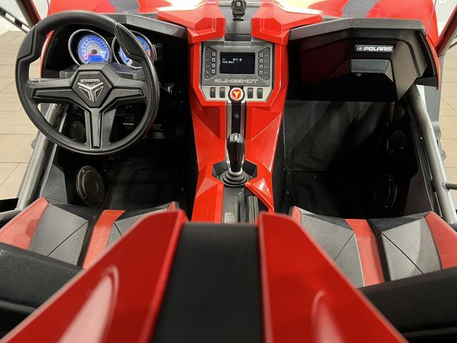 Photo 1 VIN: 57XAAPFA0G5111260 - POLARIS SLINGSHOT 