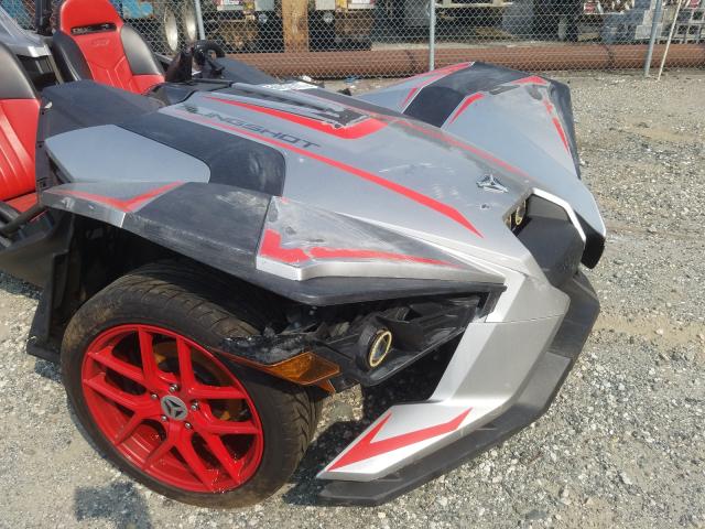 Photo 8 VIN: 57XAAPFA6G7115902 - POLARIS SLINGSHOT 