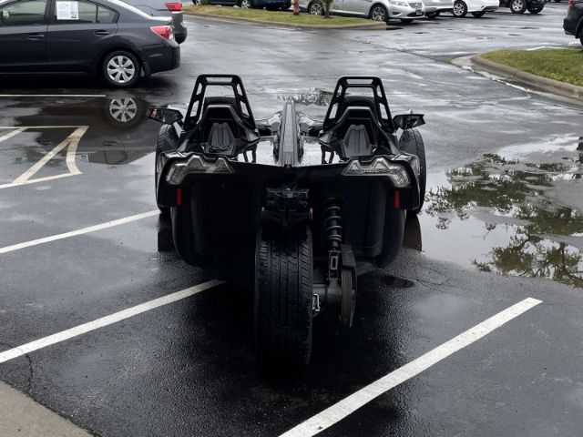 Photo 5 VIN: 57XAAPFAXK8130583 - POLARIS SLINGSHOT 