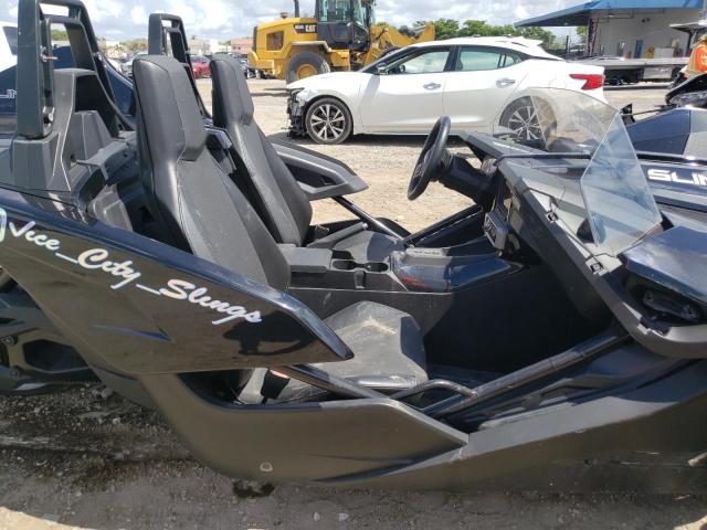 Photo 4 VIN: 57XAAPHD9M8143707 - POLARIS SLINGSHOT 