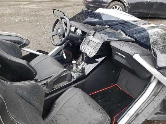 Photo 4 VIN: 57XAARFA0H8119824 - POLARIS SLINGSHOT 