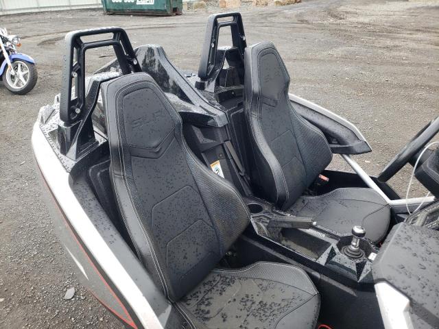 Photo 5 VIN: 57XAARFA0H8119824 - POLARIS SLINGSHOT 