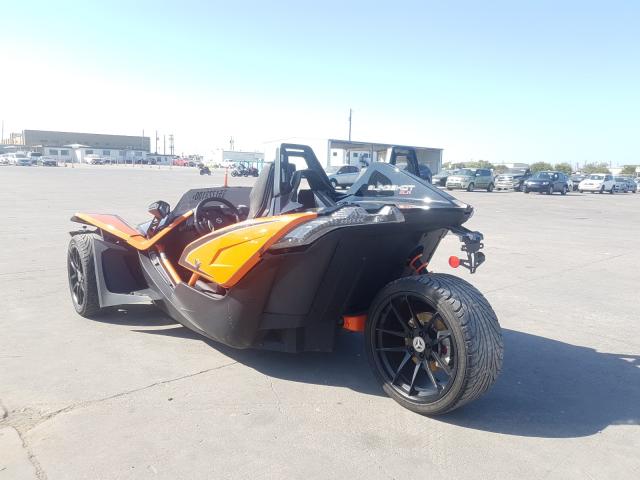 Photo 2 VIN: 57XAARFA4H8119809 - POLARIS SLINGSHOT 