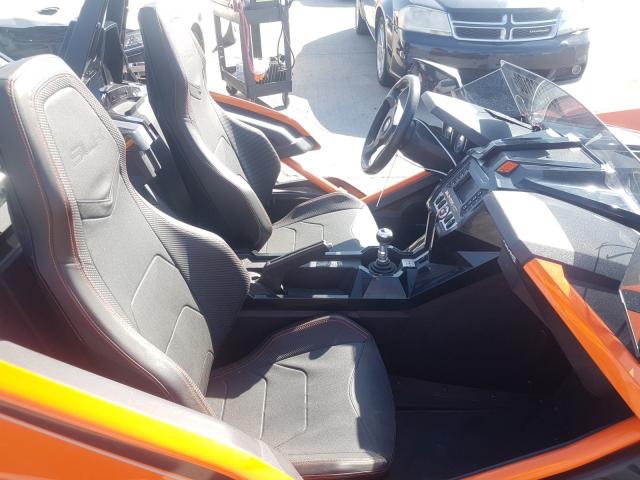 Photo 4 VIN: 57XAARFA4H8119809 - POLARIS SLINGSHOT 