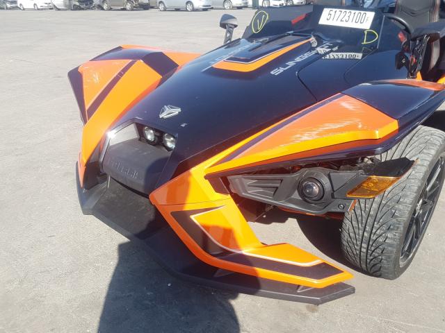 Photo 8 VIN: 57XAARFA4H8119809 - POLARIS SLINGSHOT 