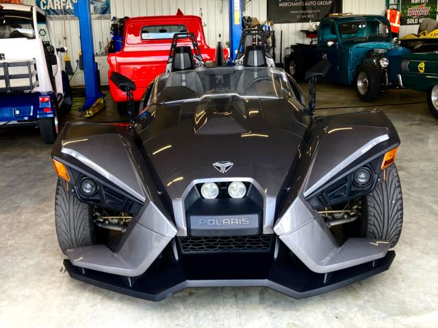 Photo 2 VIN: 57XAASFA8F5104638 - POLARIS SLINGSHOT 