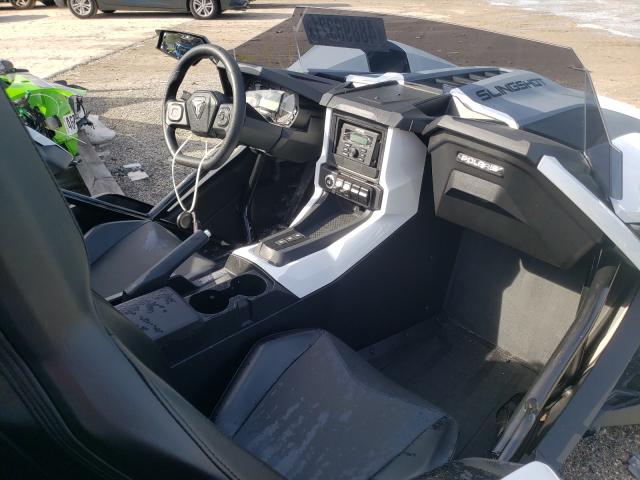 Photo 4 VIN: 57XAASHD7M8142719 - POLARIS SLINGSHOT 