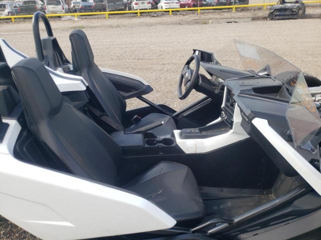 Photo 4 VIN: 57XAATHD5M8146080 - POLARIS SLINGSHOT 