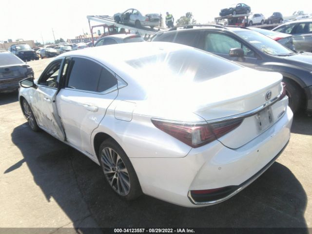 Photo 2 VIN: 58AB21B18KU001945 - LEXUS ES 