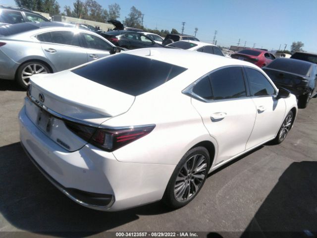 Photo 3 VIN: 58AB21B18KU001945 - LEXUS ES 