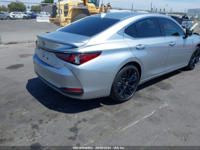 Photo 3 VIN: 58ABA1C10RU039374 - LEXUS ES 