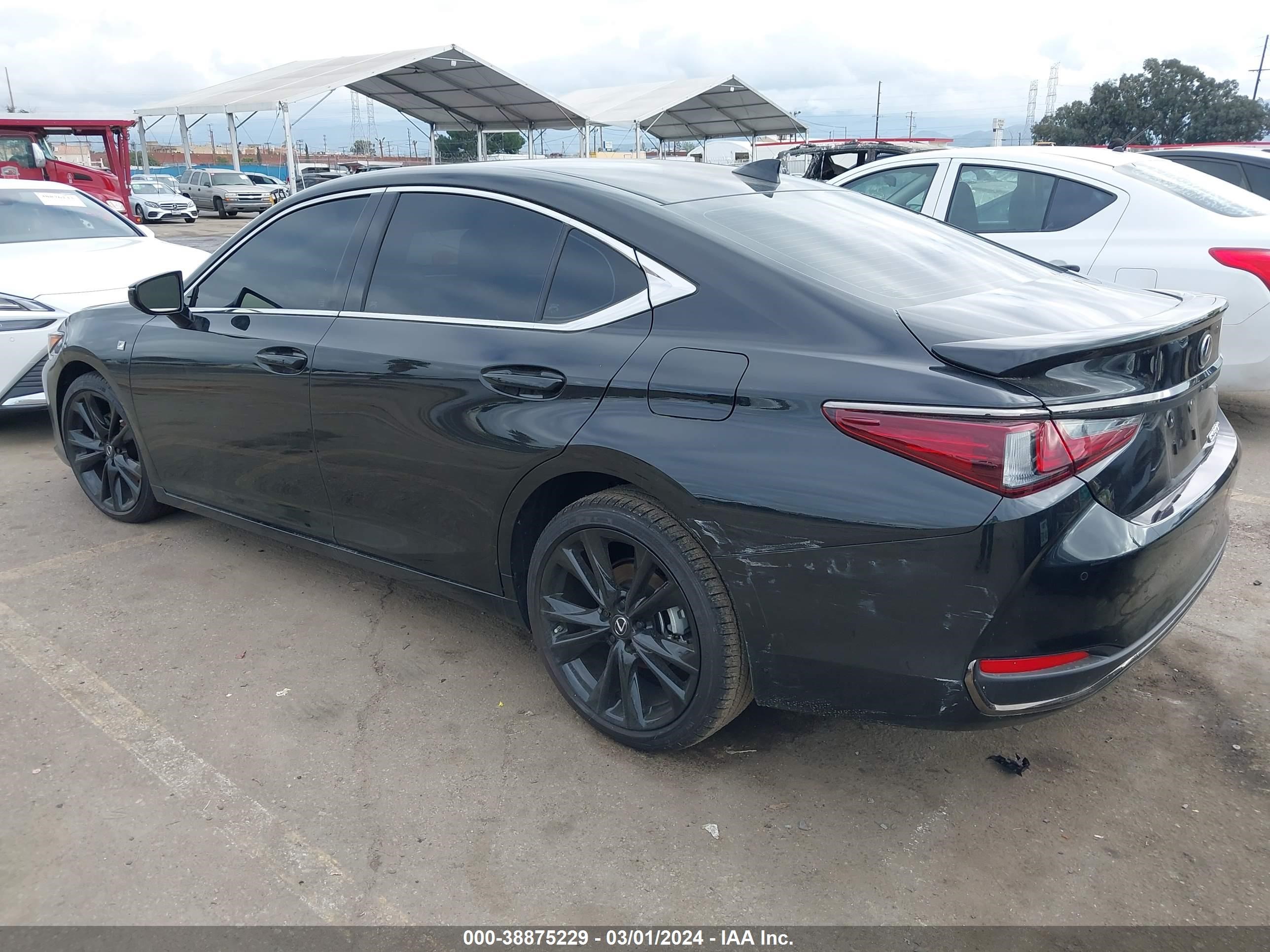 Photo 2 VIN: 58ABA1C13RU041541 - LEXUS ES 