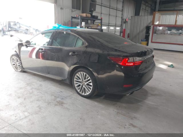 Photo 2 VIN: 58ABK1GG0GU011728 - LEXUS ES 