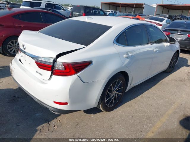 Photo 3 VIN: 58ABK1GG0JU094892 - LEXUS ES 