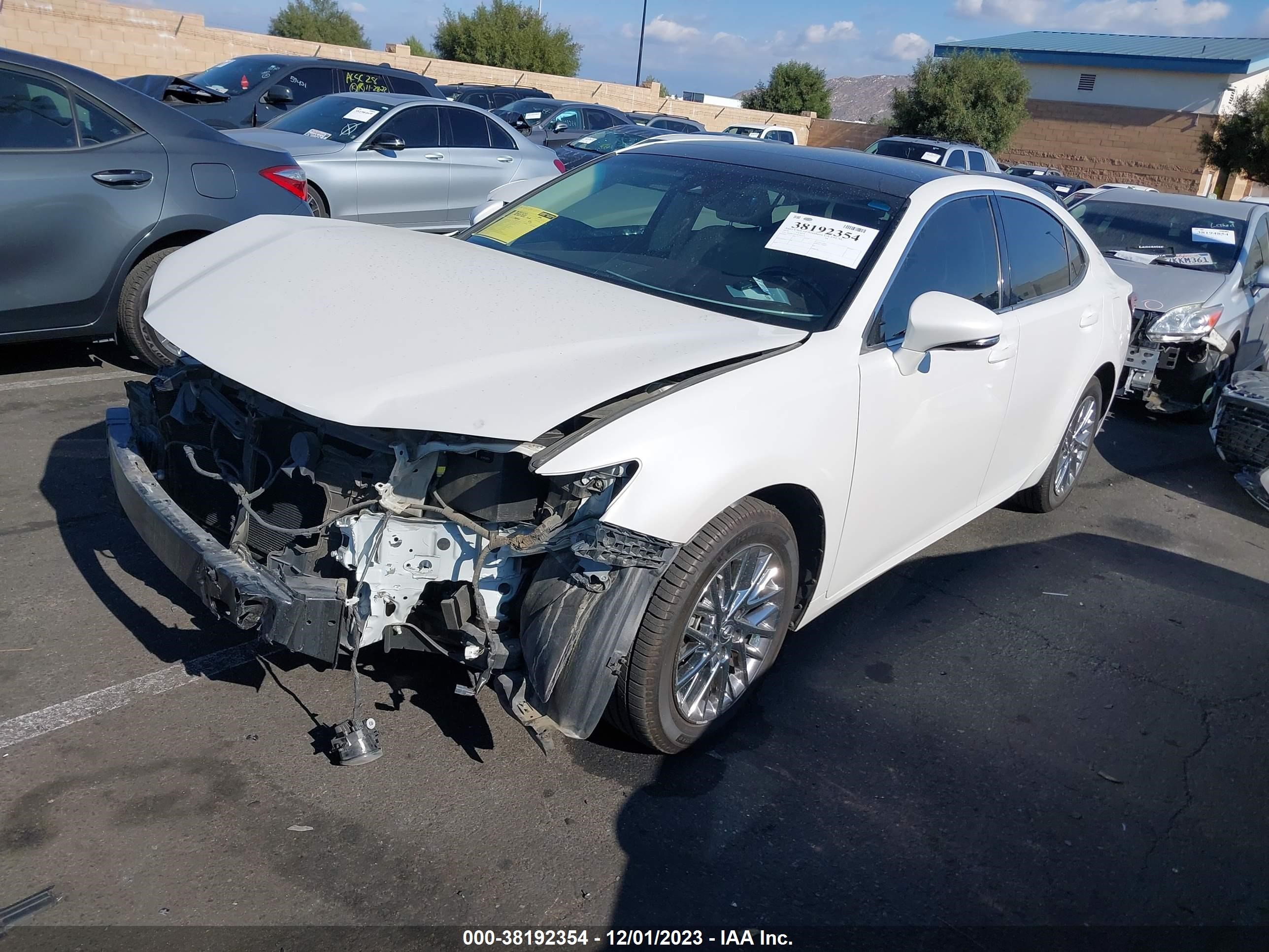 Photo 1 VIN: 58ABK1GG1JU093279 - LEXUS ES 