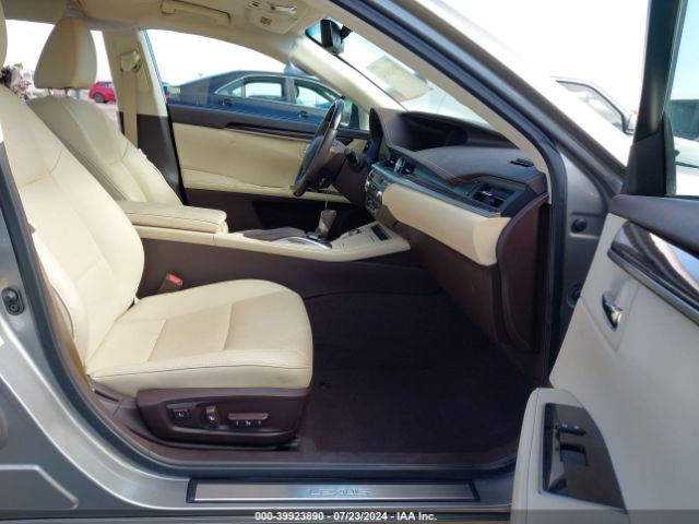 Photo 4 VIN: 58ABK1GG1JU104152 - LEXUS ES 