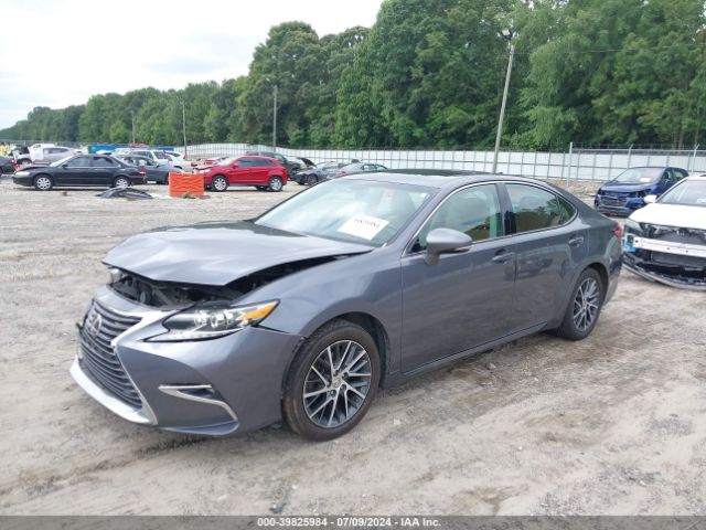 Photo 1 VIN: 58ABK1GG2GU010032 - LEXUS ES 