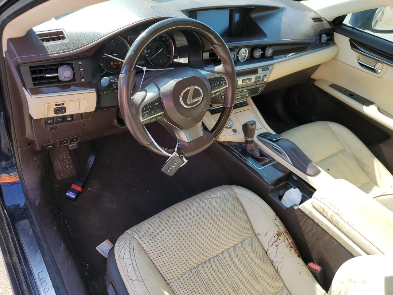 Photo 7 VIN: 58ABK1GG2GU028885 - LEXUS ES 